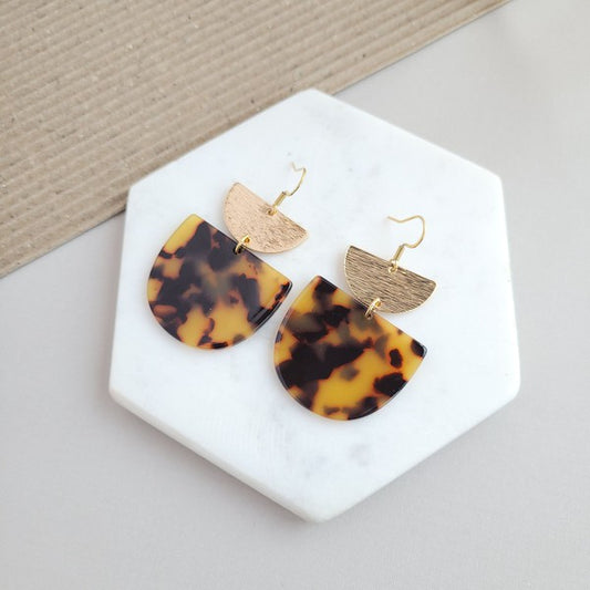 Harper Tortoise Earrings - Composure Boutique