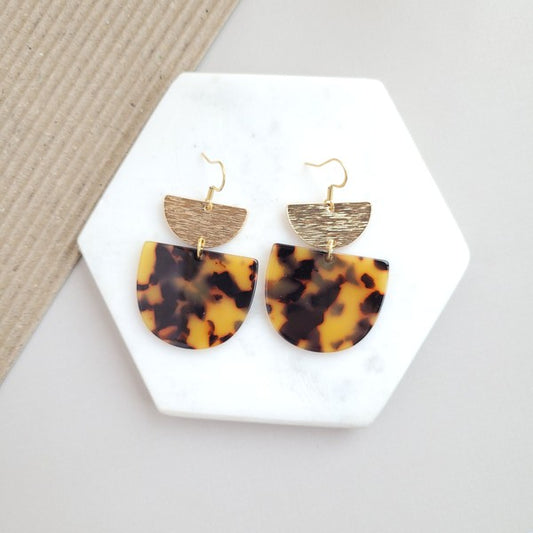 Harper Tortoise Earrings - Composure Boutique