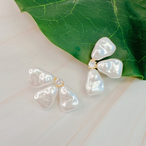 Three Petals Earrings - Composure Boutique