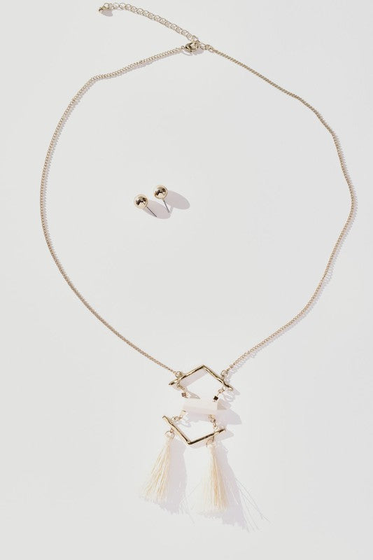 Lace Necklace (Style 3) - Composure Boutique