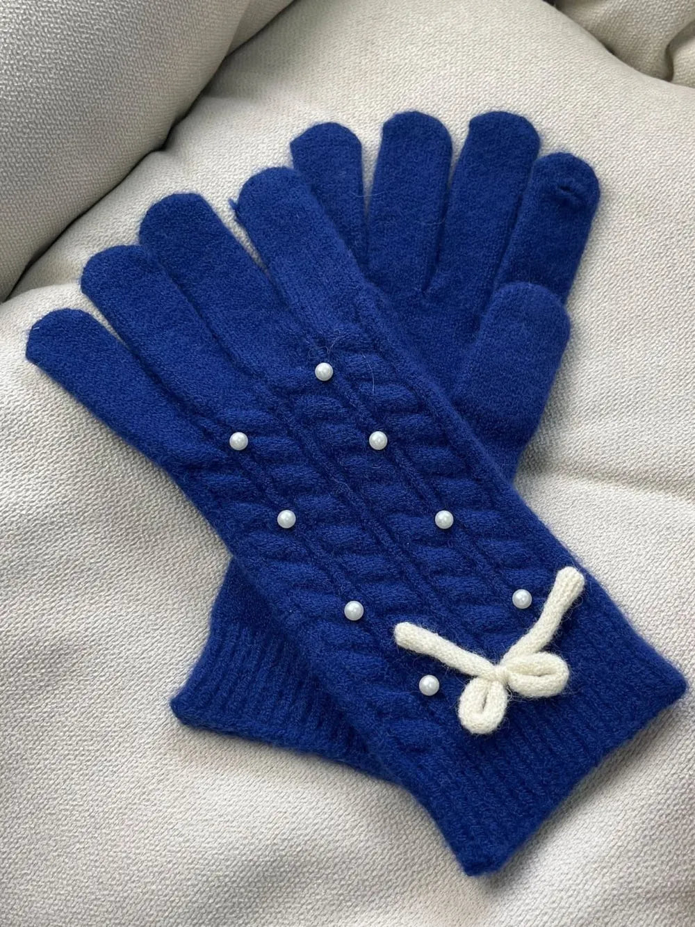 Thermal Pearl Detail Bow Five-Finger Gloves (Style 2) - Composure Boutique